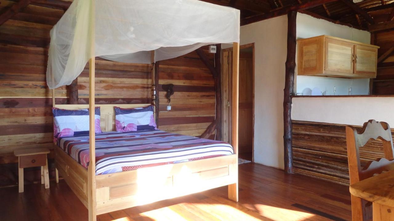 Les Chalets De Melinda Nosy-Be Exteriör bild
