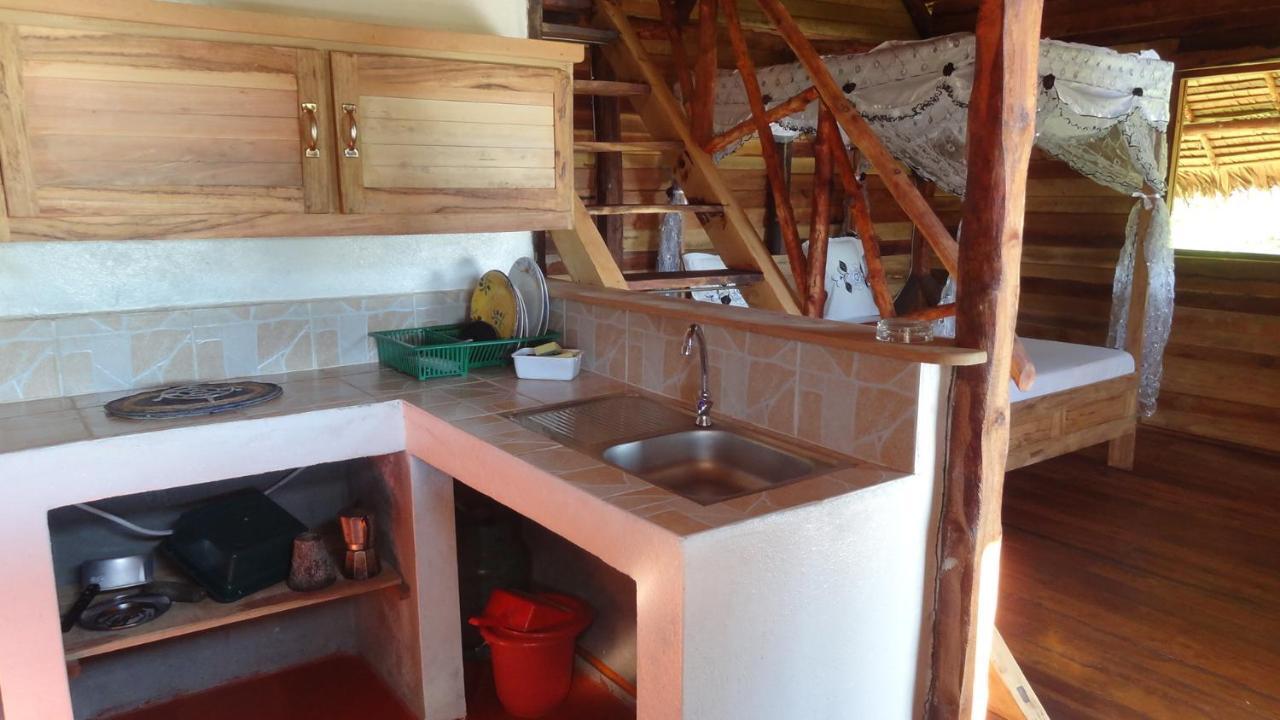 Les Chalets De Melinda Nosy-Be Exteriör bild